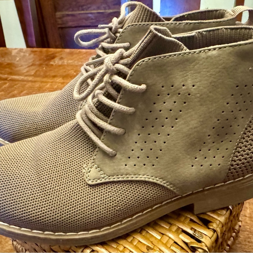 Steve Madden Kids 3 BERNARD Boot,Like New